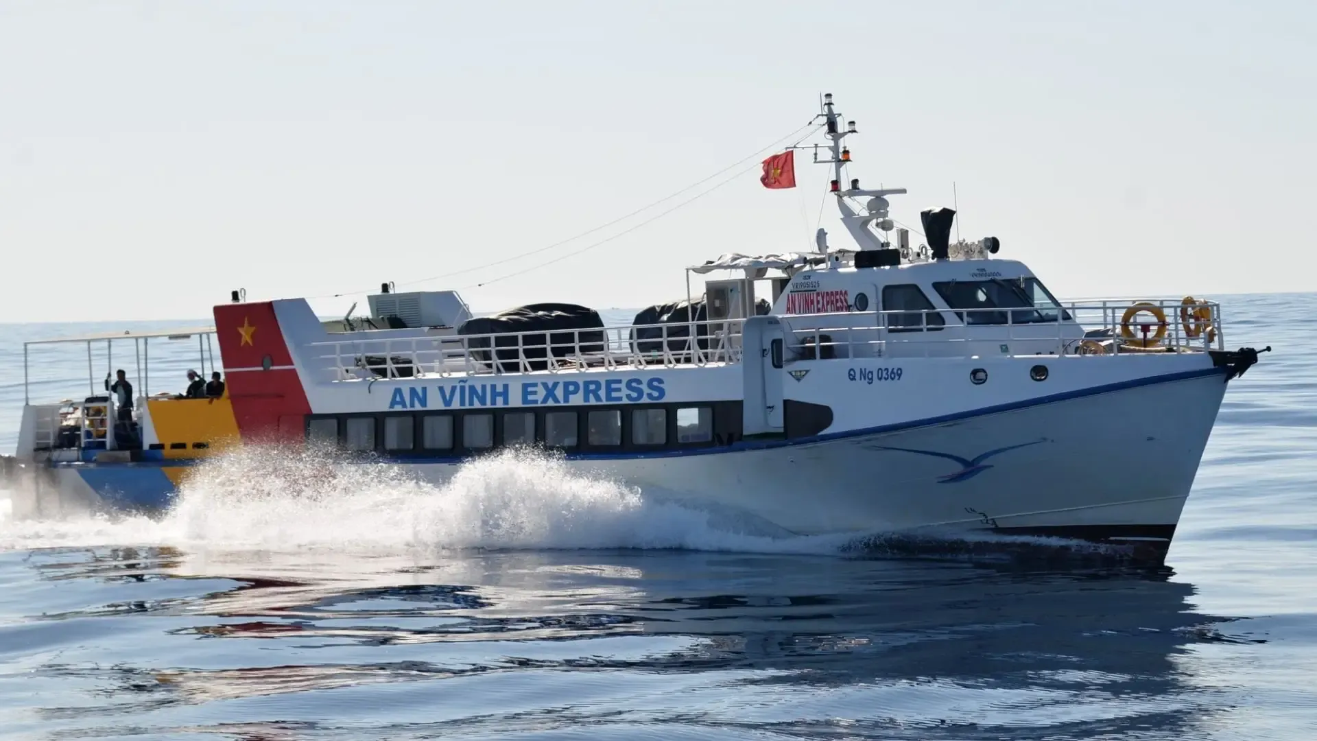 Tàu An Vĩnh Express đi Lý Sơn